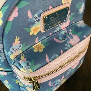 LIMITED EDITION : Lilo and Stitch with Scrump Disney Loungefly MiniBackpack